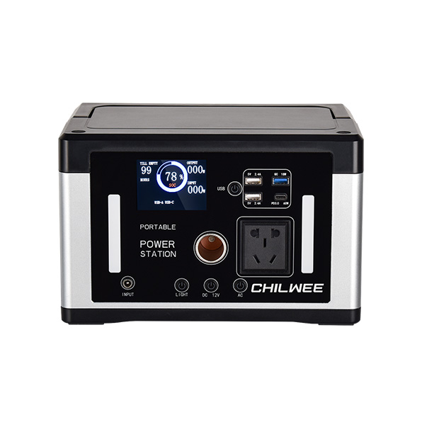 အရေးပေါ်အလင်းရောင်အားသွင်းရန်အတွက် 700W Smart Solar Generator